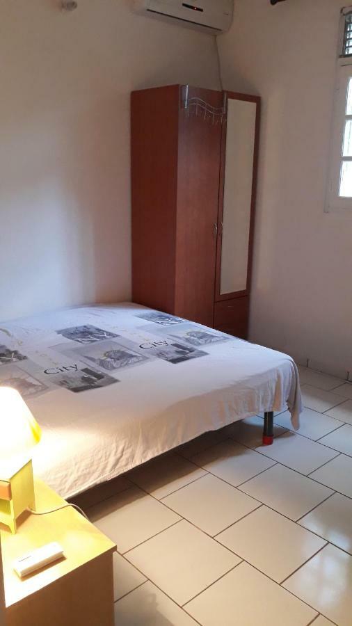 1 A 3 Chambres Proche Aeroport Les Abymes Ngoại thất bức ảnh